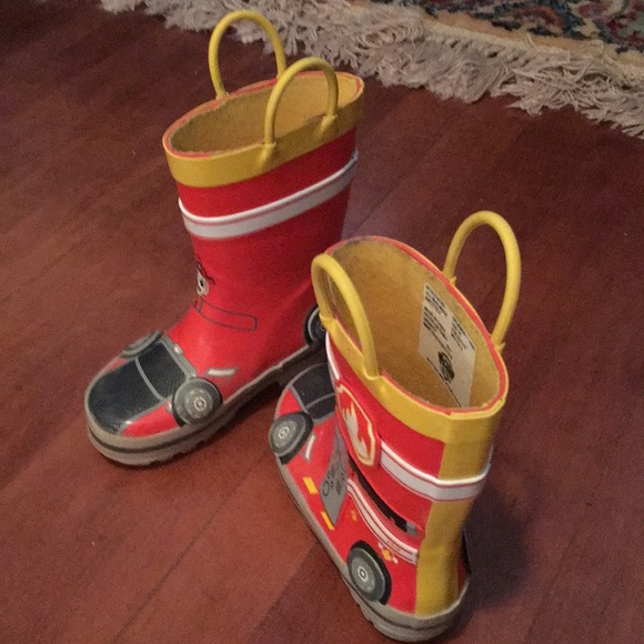 paw patrol rain boots girl